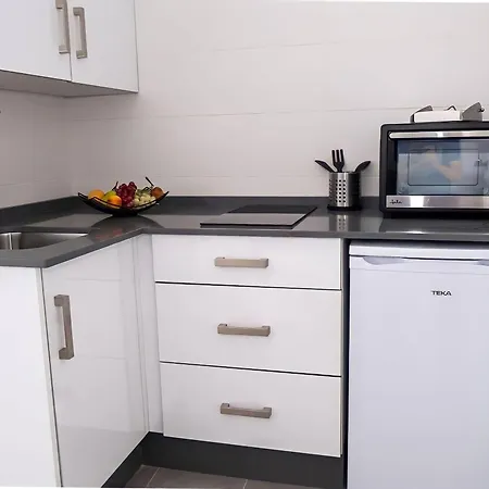 Apartment Moderno Estudio Centrico Cerca De La Playa, Ideal Para Familias Y Parejas - Es-180-225